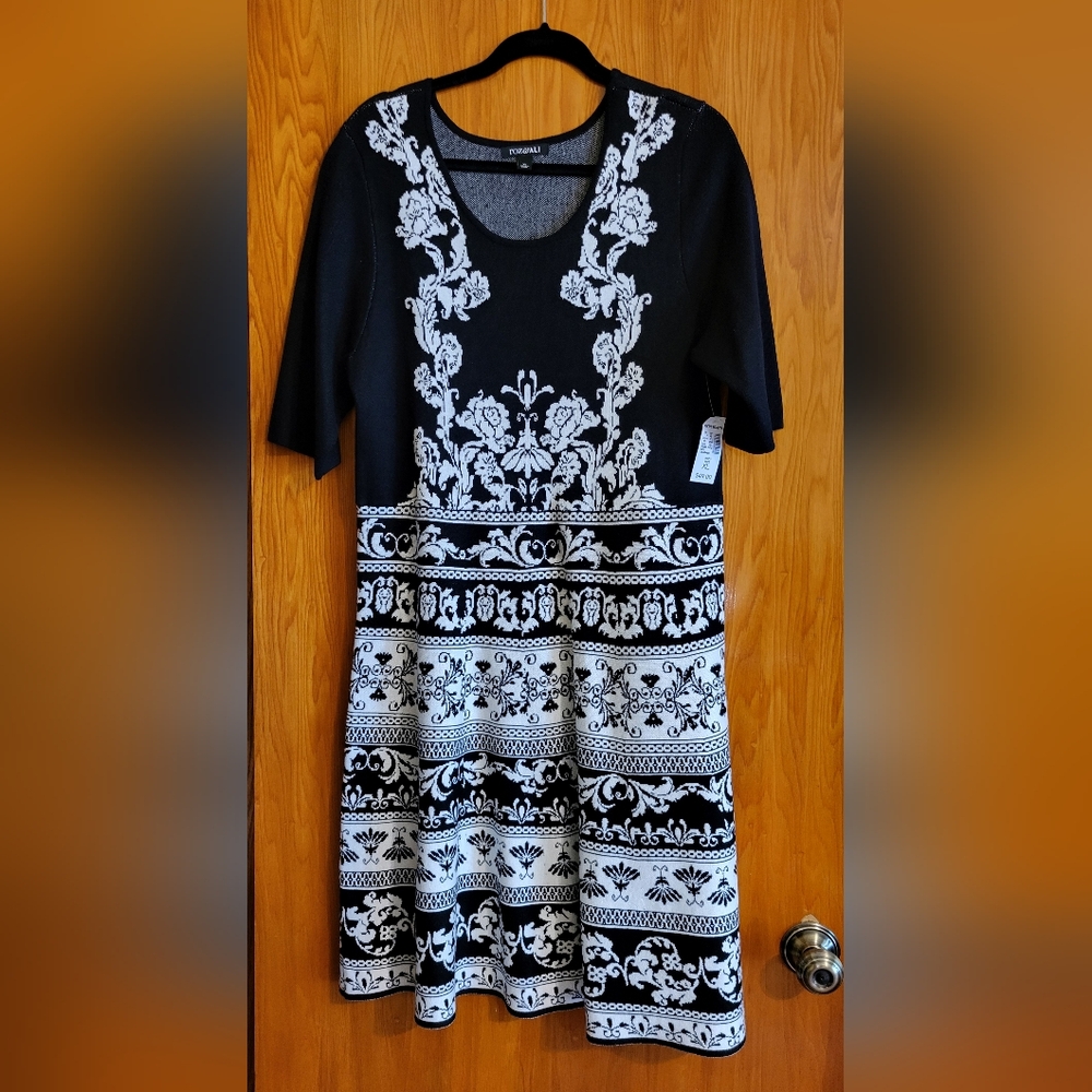 Roz & Ali Sweater Dress